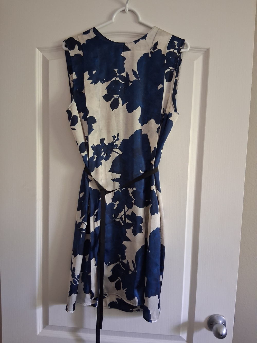 Zara sleeveless floral shift dress